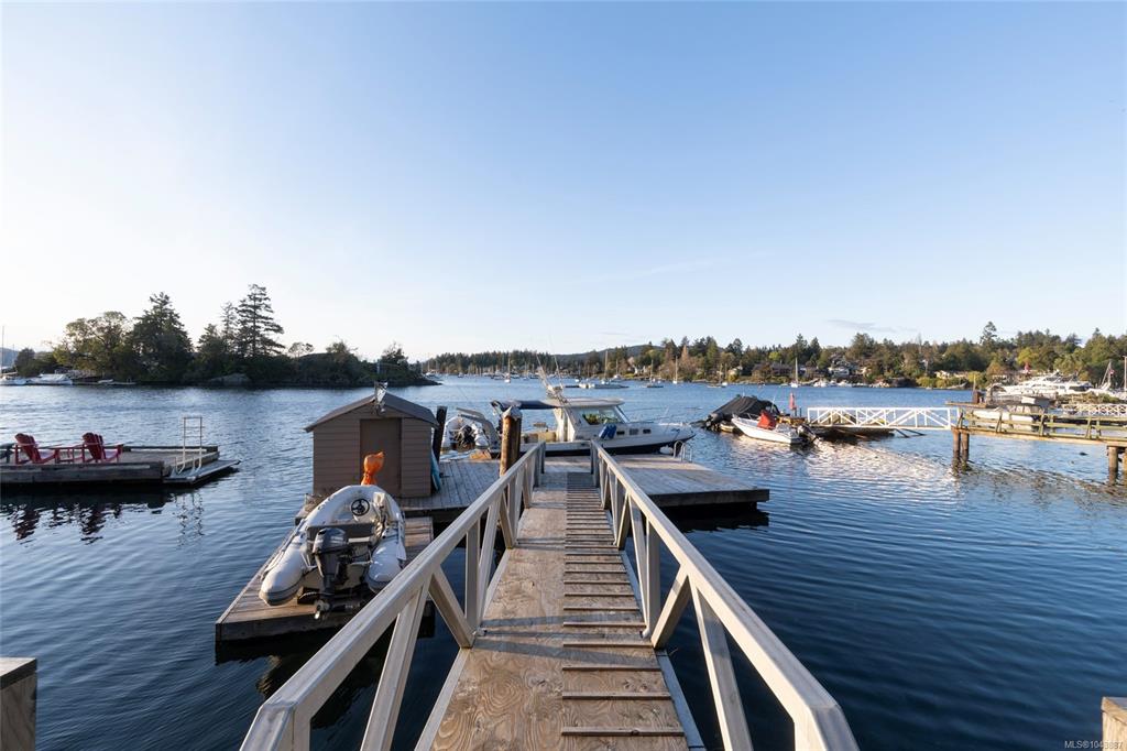Second View of 786 Sea Dr, Central Saanich, BC, V8M 1B1