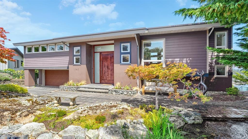 Fourth View of 141 Denison Rd, Oak Bay, BC, V8S 4K2