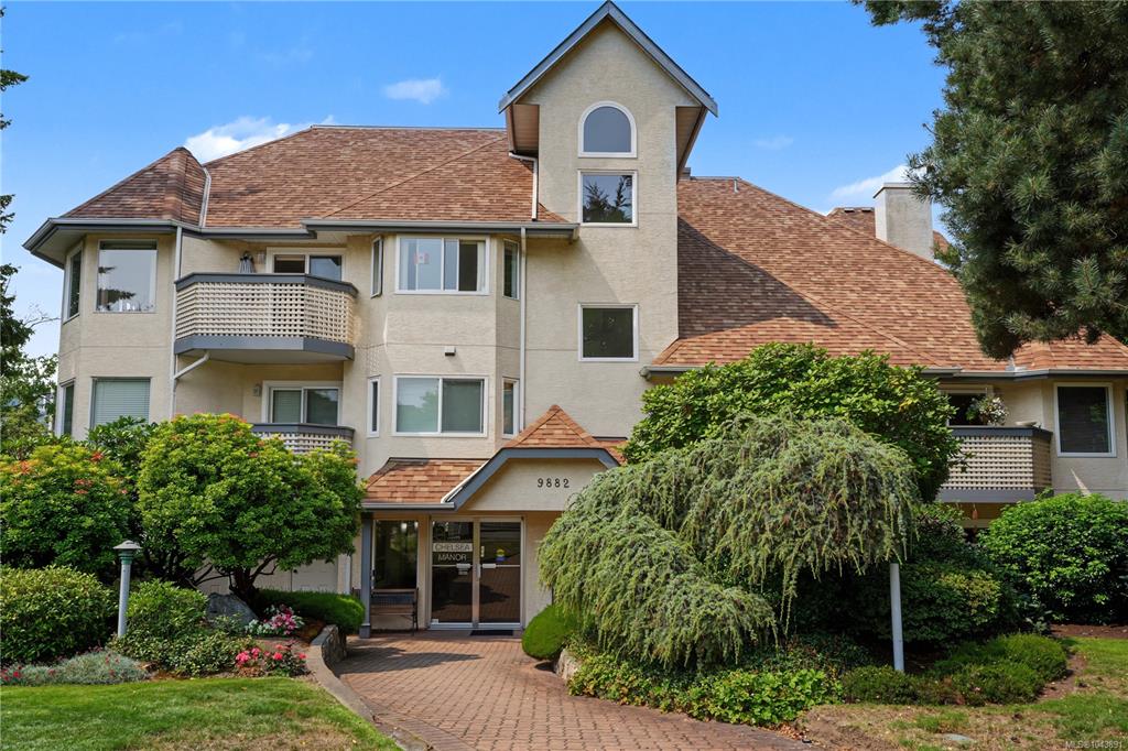 9882 Fifth St, 1043891, BC,