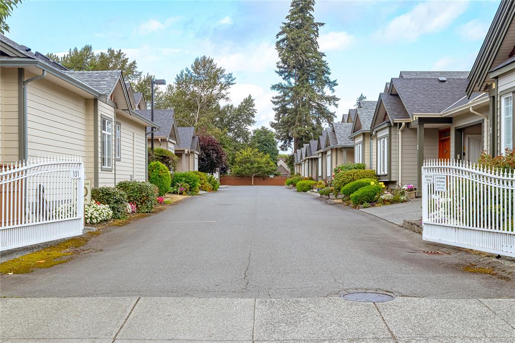 Fifth View of 131 Mckinstry Rd, Duncan, BC, V9L 3X7