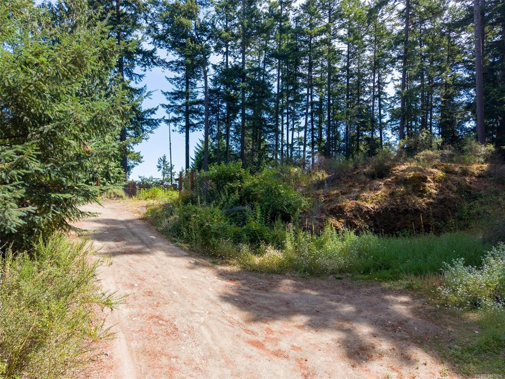 Fifth View of 4622 Sailor Rd, Pender Island, BC, V0N 2M0