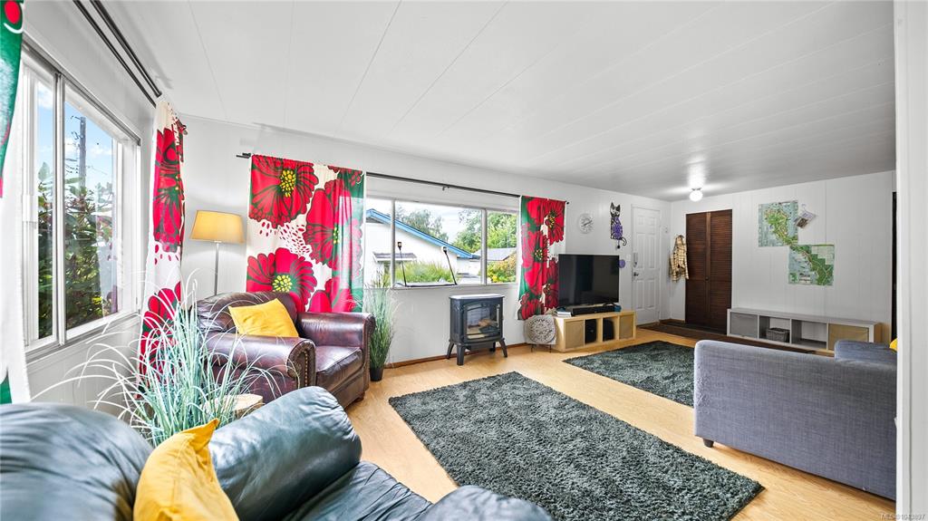 240 Campbell St, 1043897, BC,