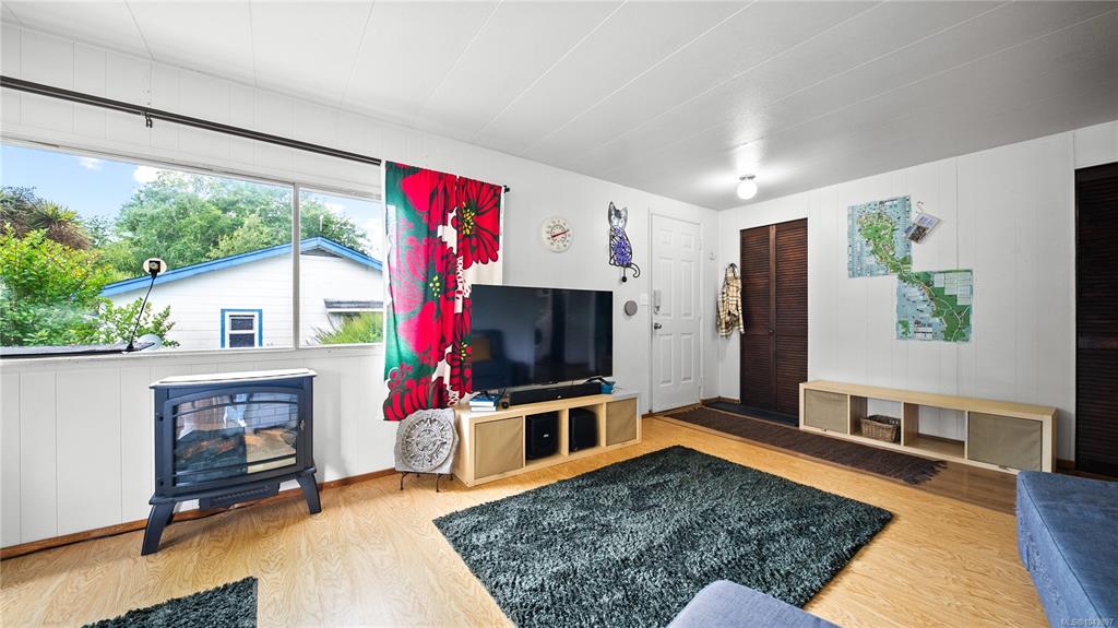 Third View of 240 Campbell St, Tofino, BC, V0R 2Z0