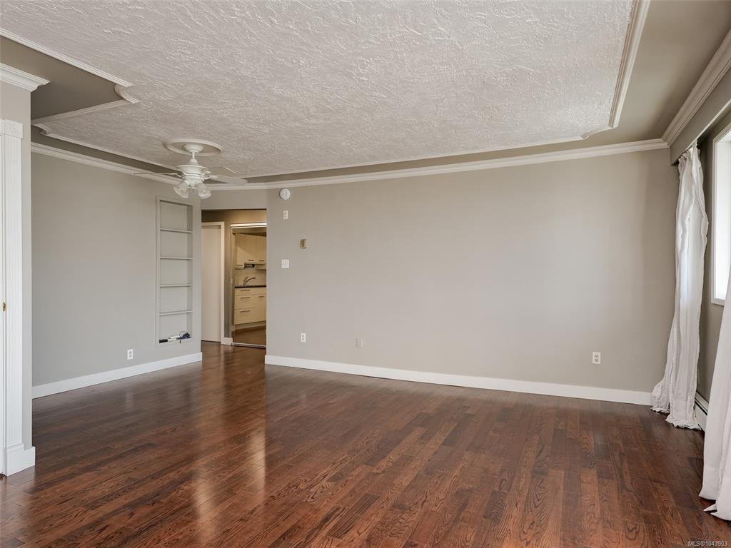 Fifth View of 1025 Inverness Rd, Kensington Terrace, Saanich, BC, V8X 2S2