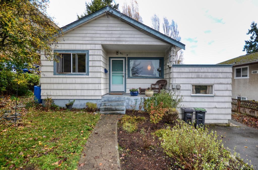 Third View of 871 Fleming St, Esquimalt, BC, V9A 5V3