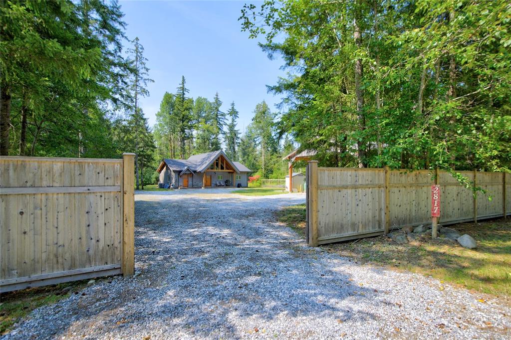 Third View of 2817 Bruce Rd, Black Creek, BC, V9J 1B7
