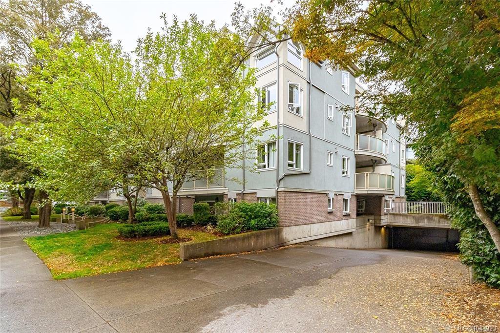 Fourth View of 2710 Grosvenor Rd, Victoria, BC, V8T 3M9