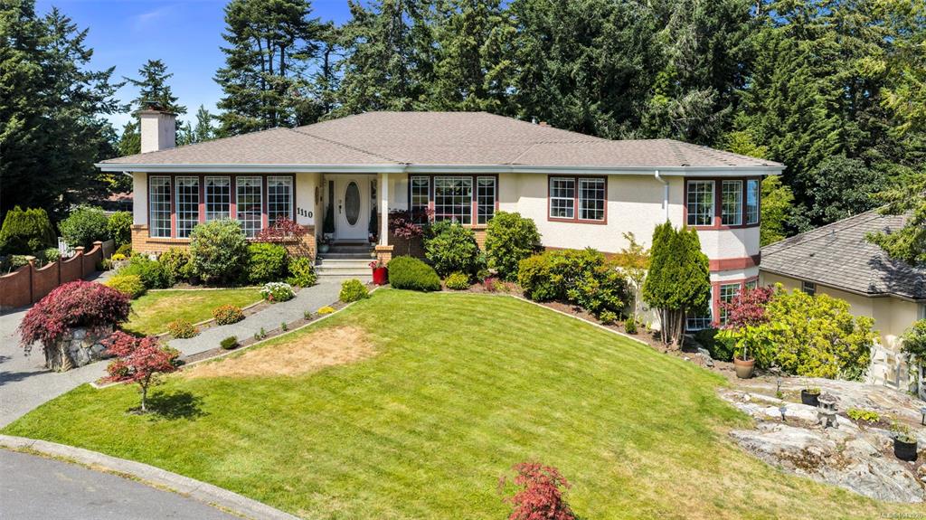 Fourth View of 1110 Totem Lane, Saanich, BC, V8Y 1E8