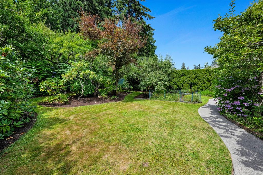 Fifth View of 4958 Del Monte Ave, Saanich, BC, V8Y 3A2