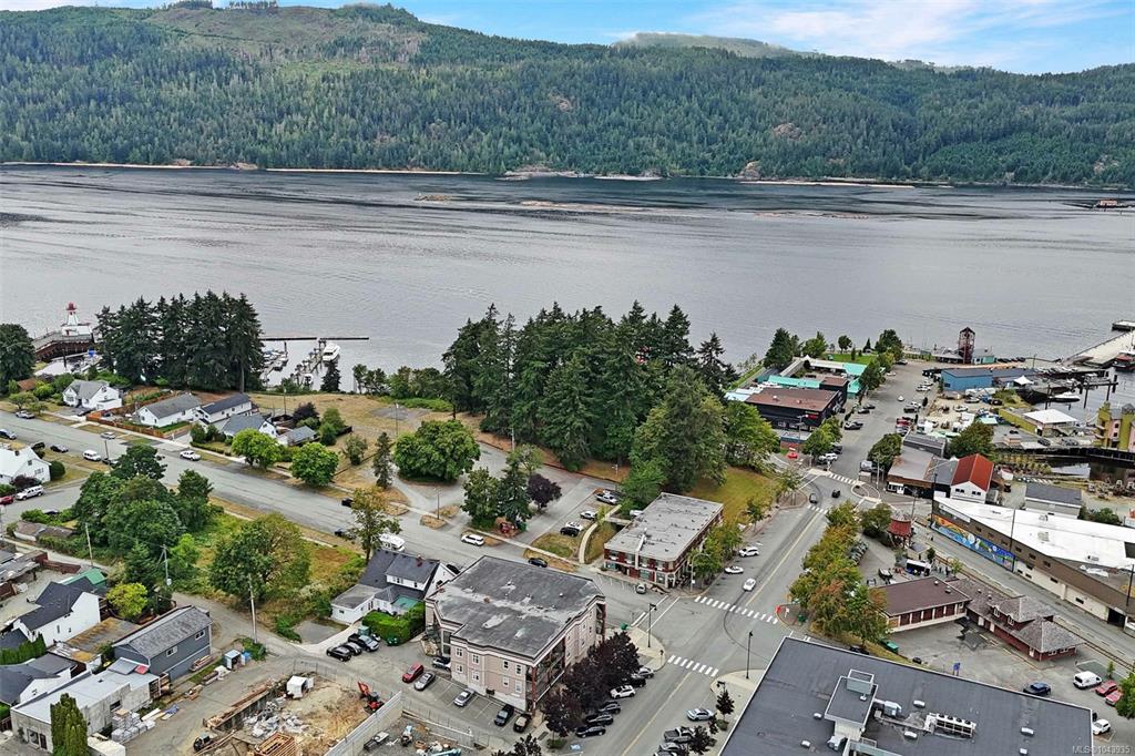 Fifth View of 3053 Kingsway Ave, Port Alberni, BC, V9Y 1X7