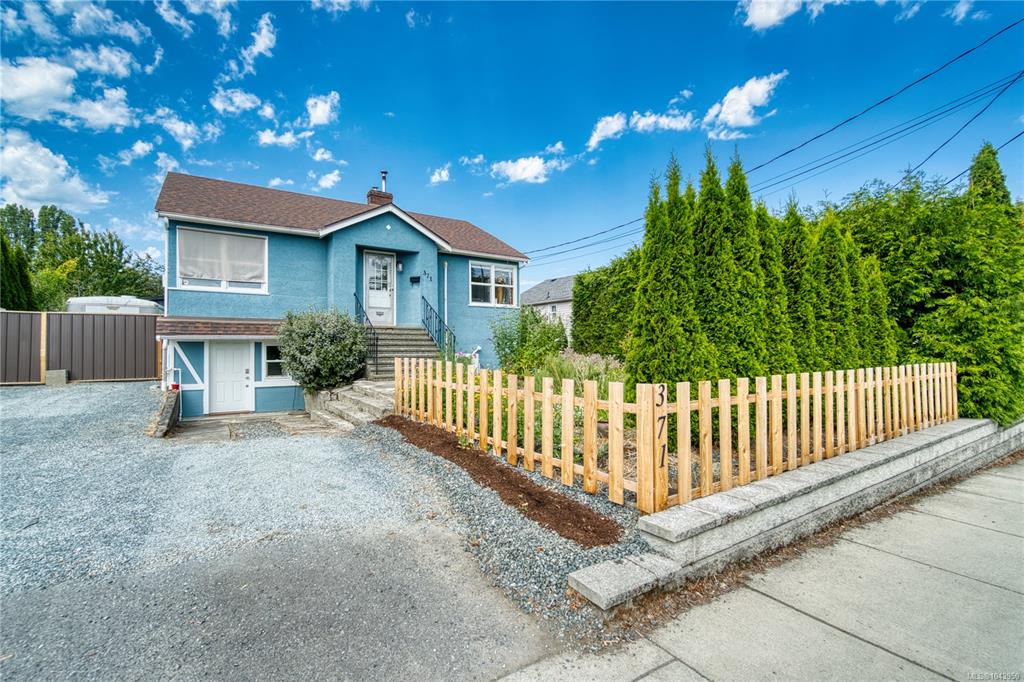 371 Bruce Ave, 1043950, BC,