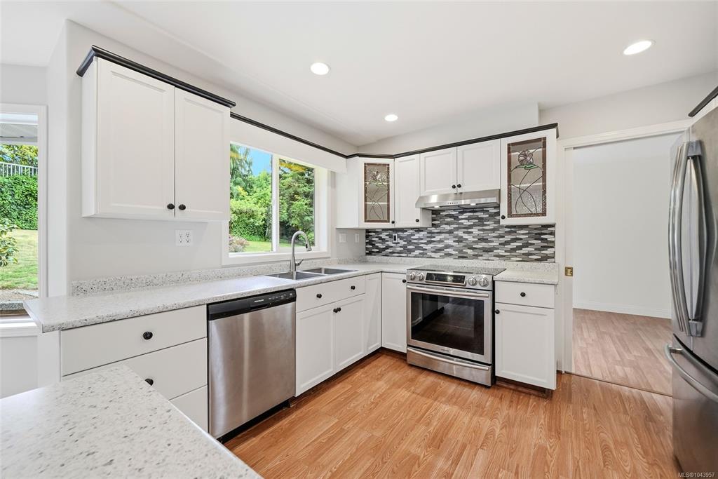 Fifth View of 1688 Maple Bay Rd, Duncan, BC, V9L 5N7