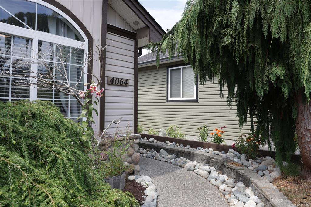 Third View of 4064 Valewood Dr, Nanaimo, BC, V9T 6B9