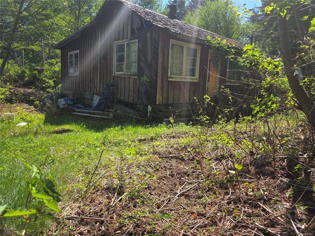 Fourth View of 1486 West Rd, Quadra Island, BC, V0P 1H0