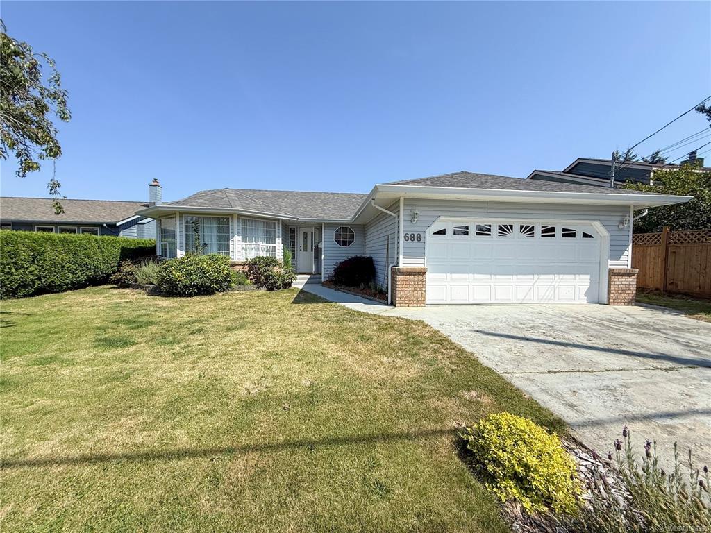 688 Albatross Cres, 1043965, BC,