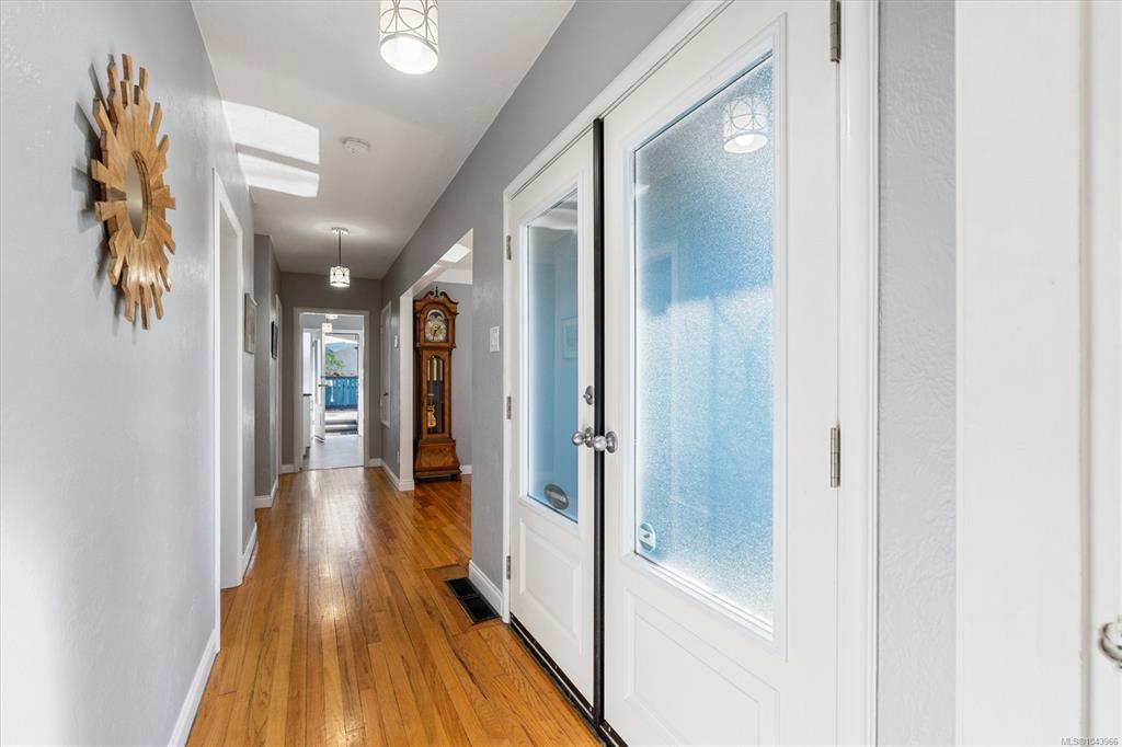 Fourth View of 3771 Winston Cres, Saanich, BC, V8X 1S2