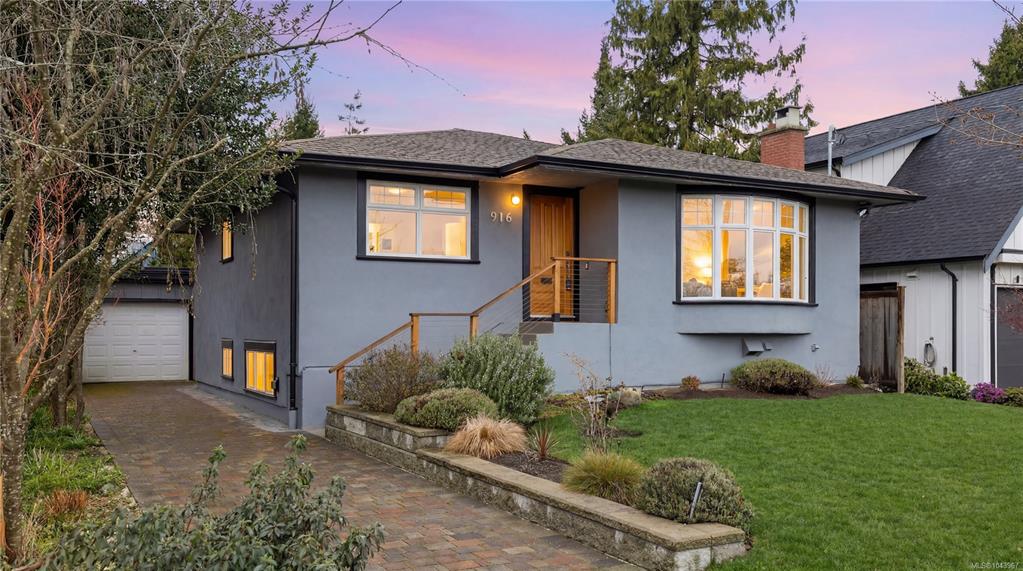 Fourth View of 916 Monterey Ave, Oak Bay, BC, V8S 4A2