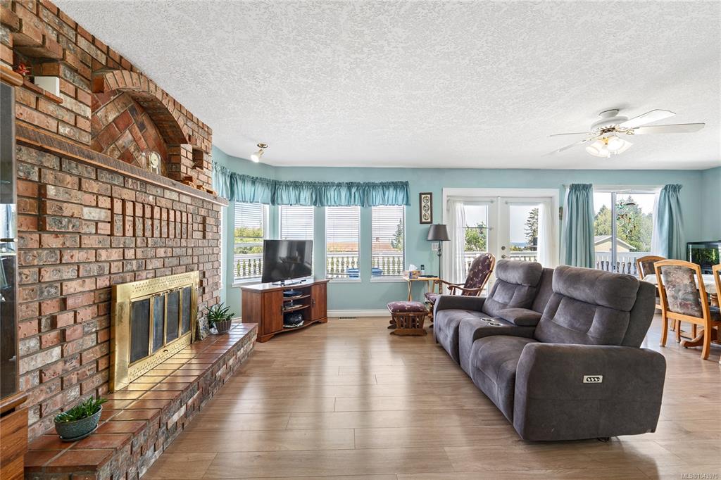 Fourth View of 429 Davis Rd, Ladysmith, BC, V9G 1V4