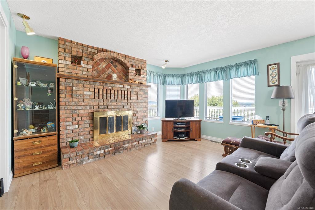Fifth View of 429 Davis Rd, Ladysmith, BC, V9G 1V4