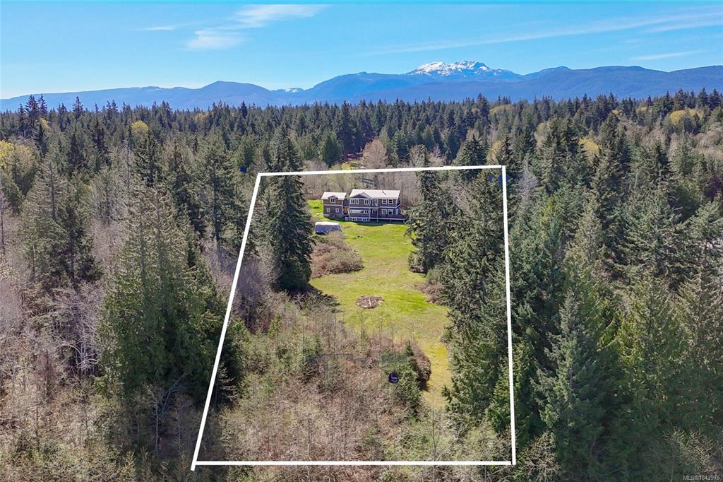 2835 Olympic Rd, 1043975, BC,
