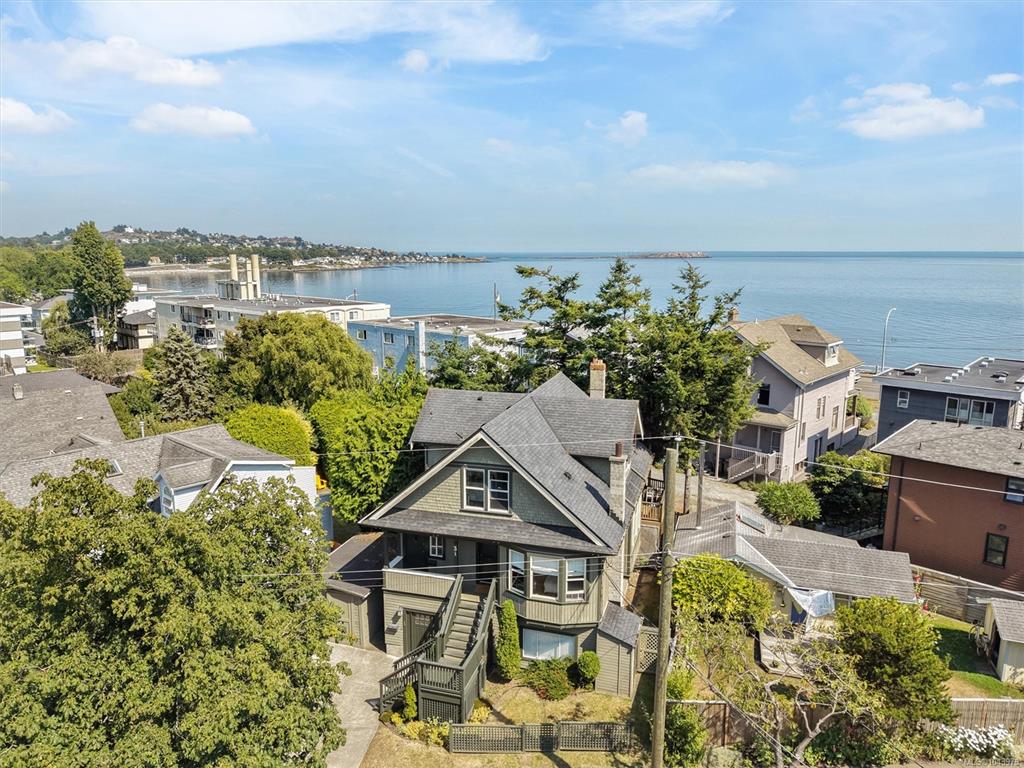 Fifth View of 31 Bushby St, Victoria, BC, V8S 1B3