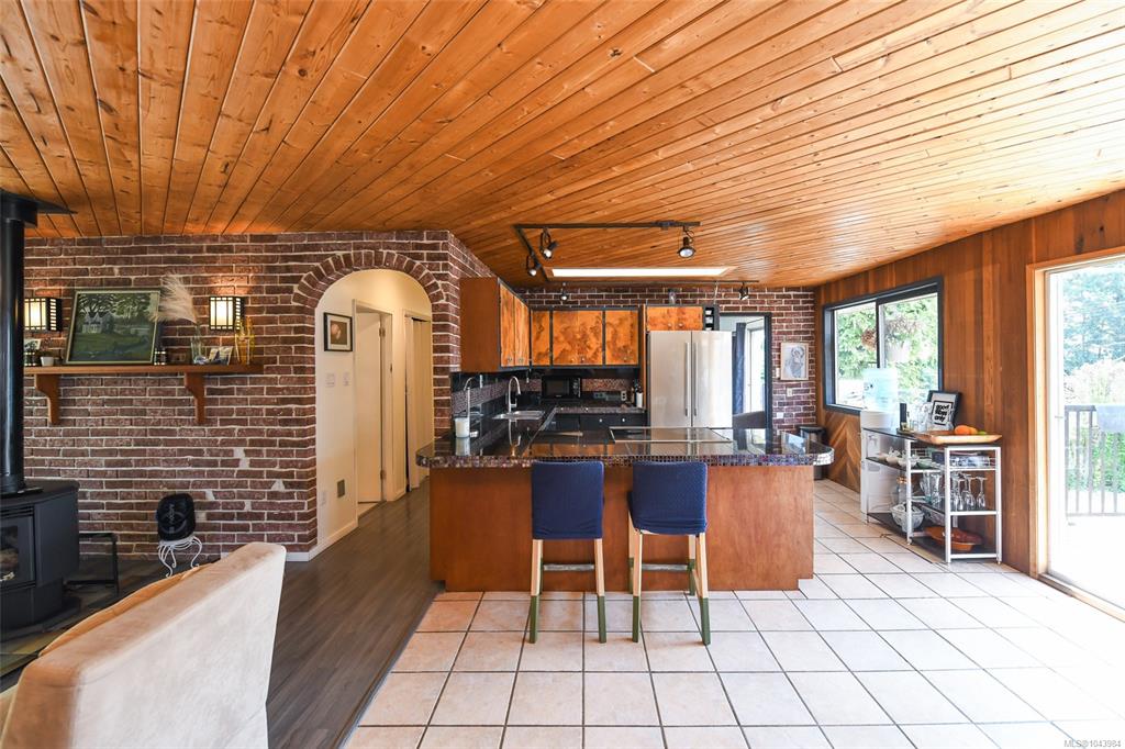 Fifth View of 2178 Downey Ave, Comox, BC, V9M 1W8