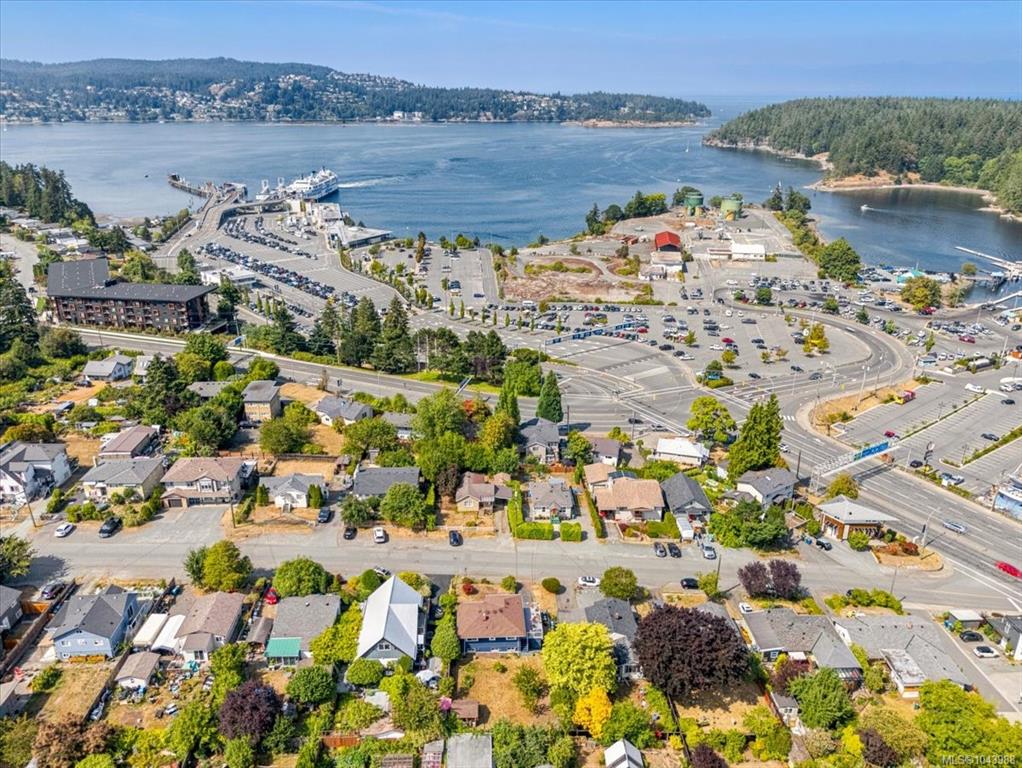 Fifth View of 481 Drake St, Nanaimo, BC, V9S 2S8