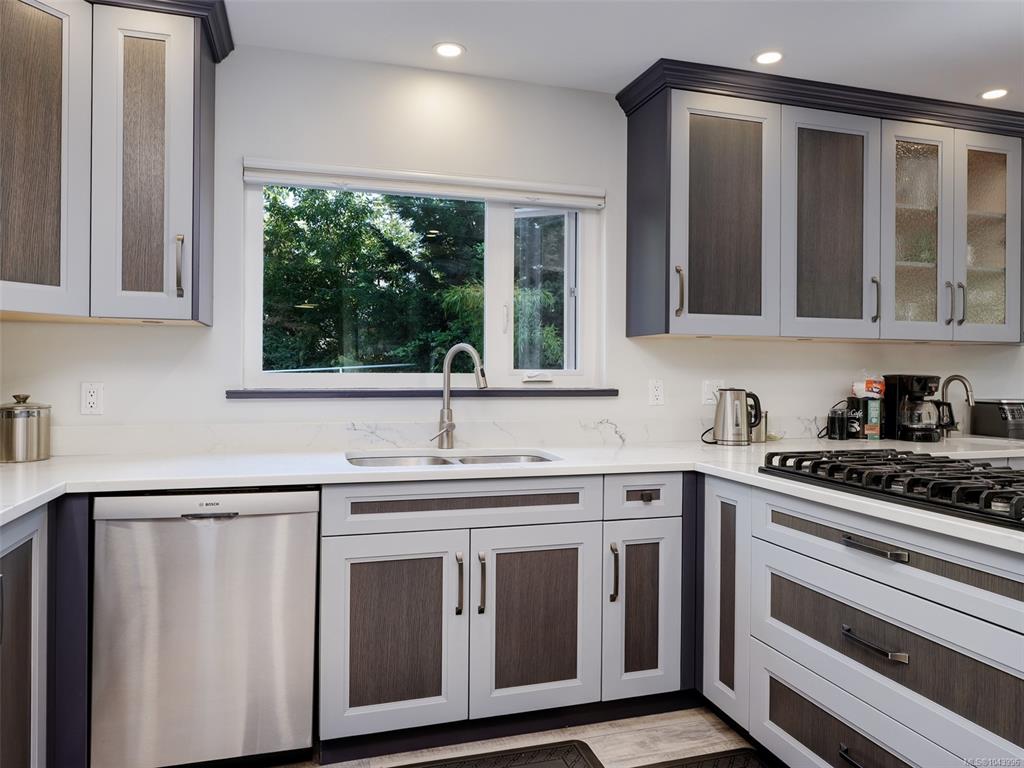 Fifth View of 6232 Rodolph Rd, Central Saanich, BC, V8Z 5V8