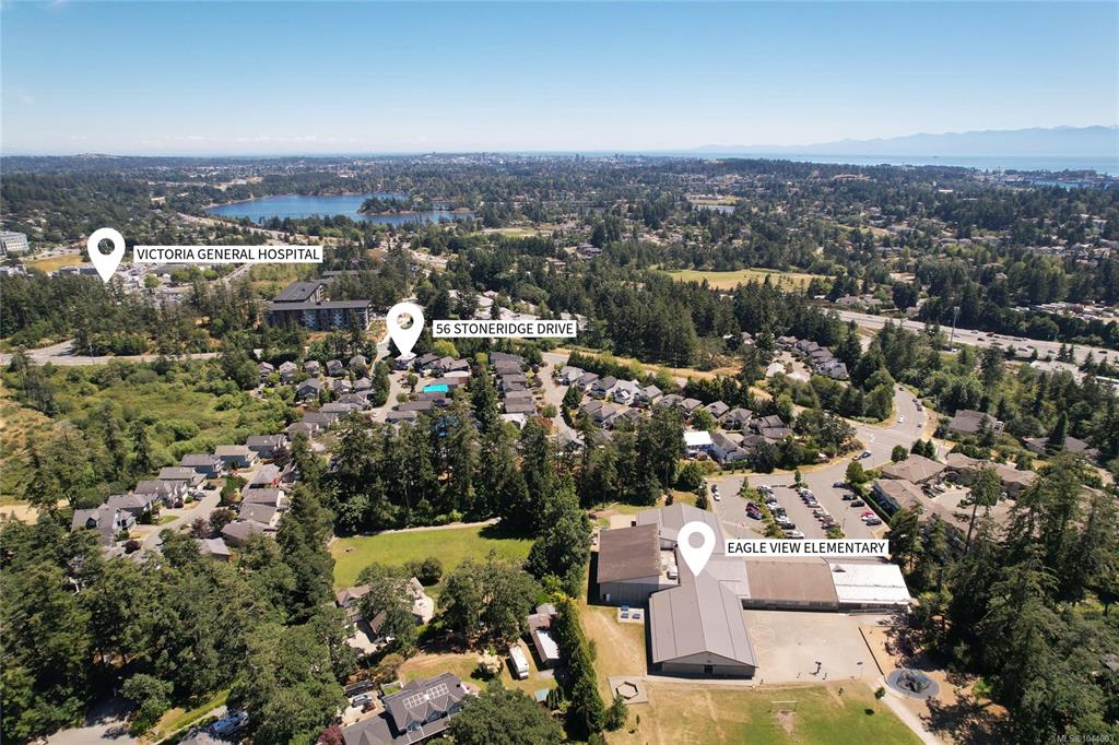 Third View of 56 Stoneridge Dr, View Royal, BC, V9B 6M4