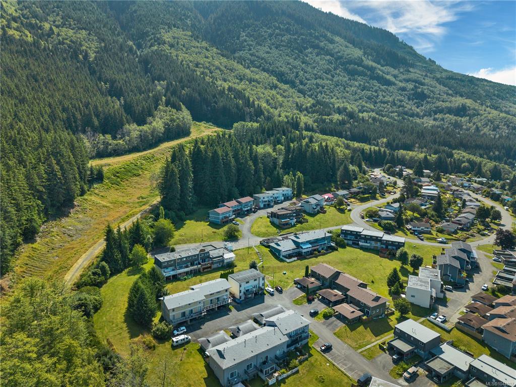 Fourth View of 81 Mckay Cres, Port Alice, BC, V0N 2N0