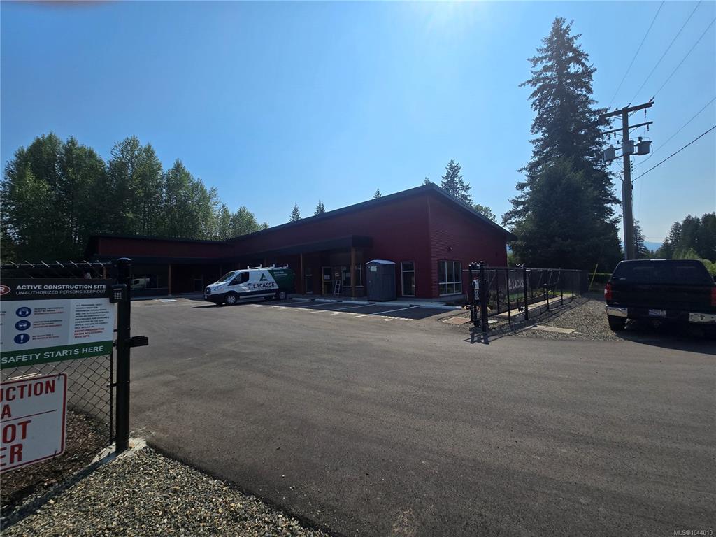 Fourth View of 2054 Endall Rd, Black Creek, BC, V9J 1G7