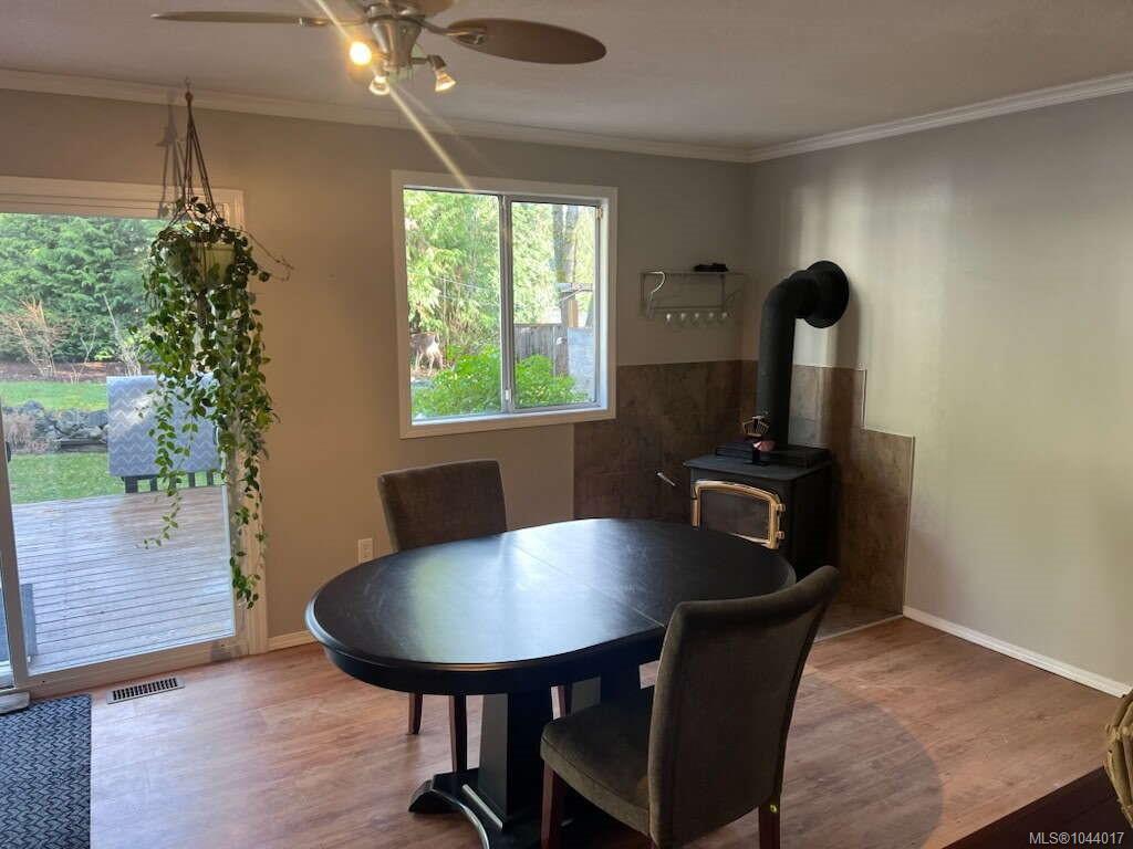 Fifth View of 100 Elk Rd, Lake Cowichan, BC, V0R 2G0