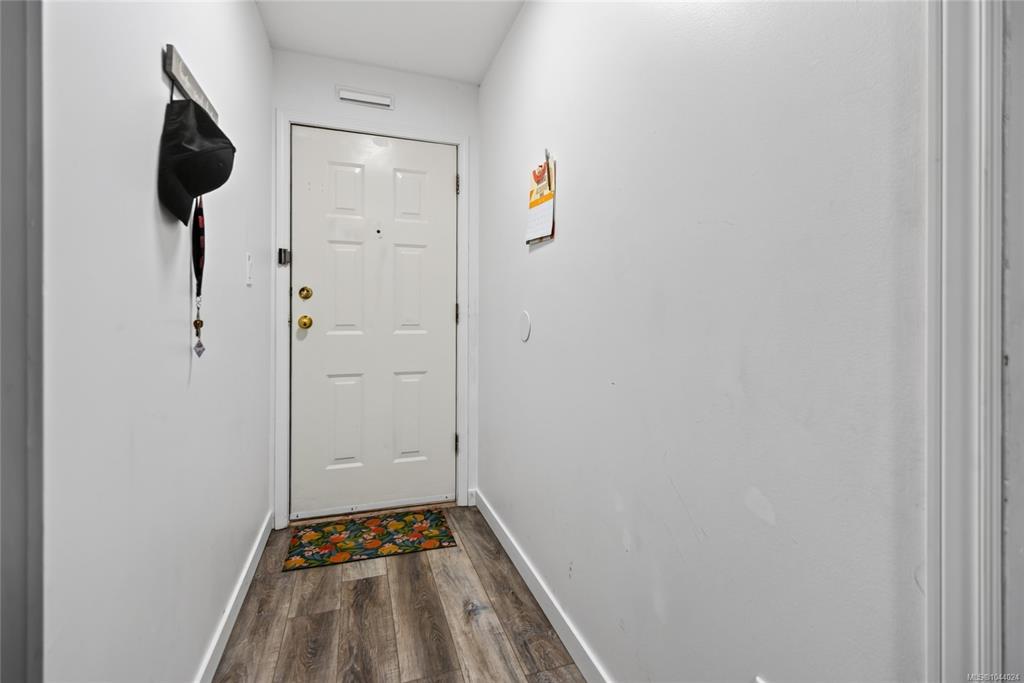Fifth View of 123 Back Rd, Vanridge Manor, Courtenay, BC, V9N 3W5