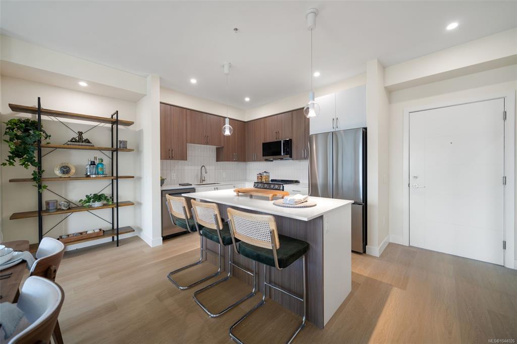 Fourth View of 777 Station Ave, Pavilion One, Langford, BC, V9B 7K5