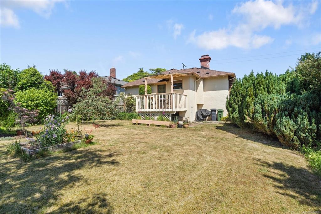 Fifth View of 2183 Central Ave, Oak Bay, BC, V8S 2R6