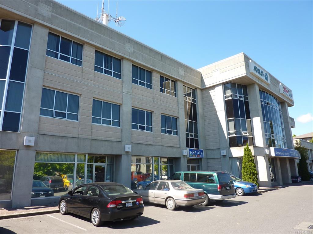Third View of 2750 Quadra St, Victoria, BC, V8T 4E8