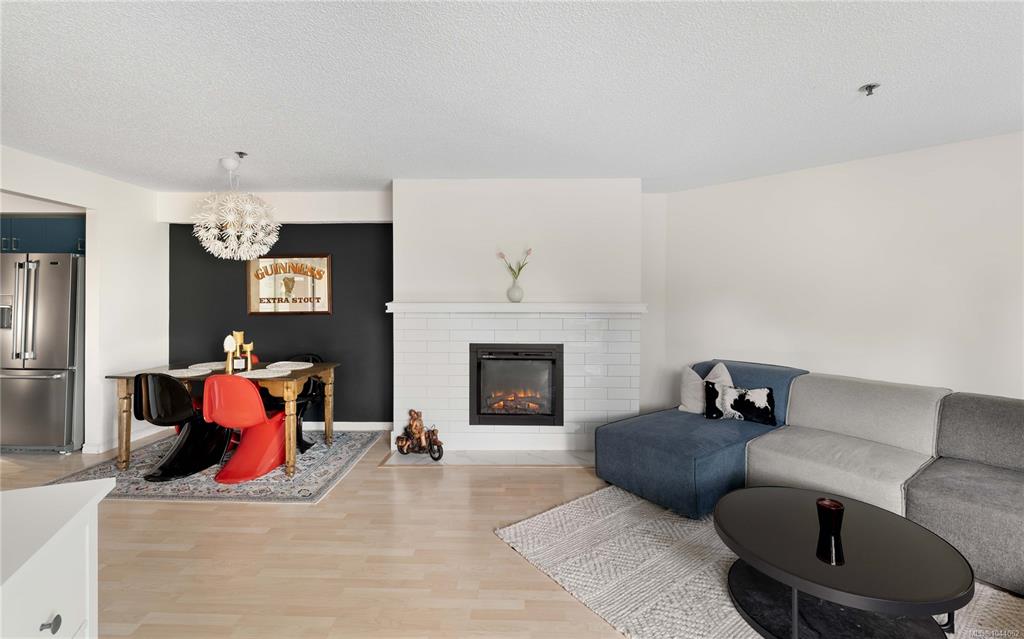 Fifth View of 1241 Fairfield Rd, Worthington Court, Victoria, BC, V8V 3B3