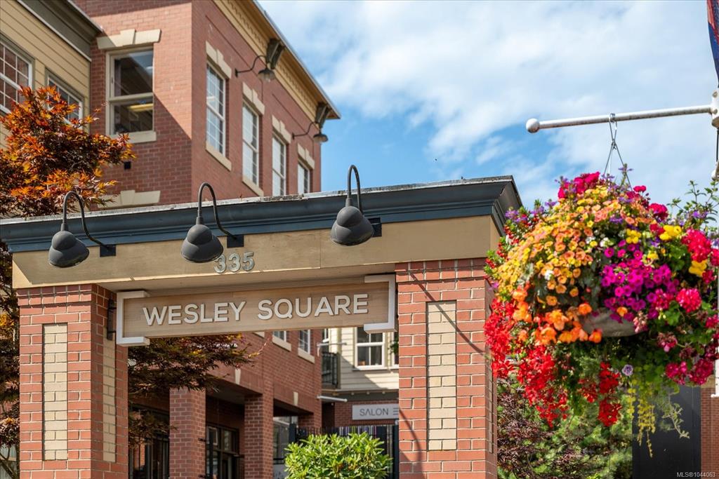 Fourth View of 351 Wesley St, Nanaimo, BC, V9R 2T5