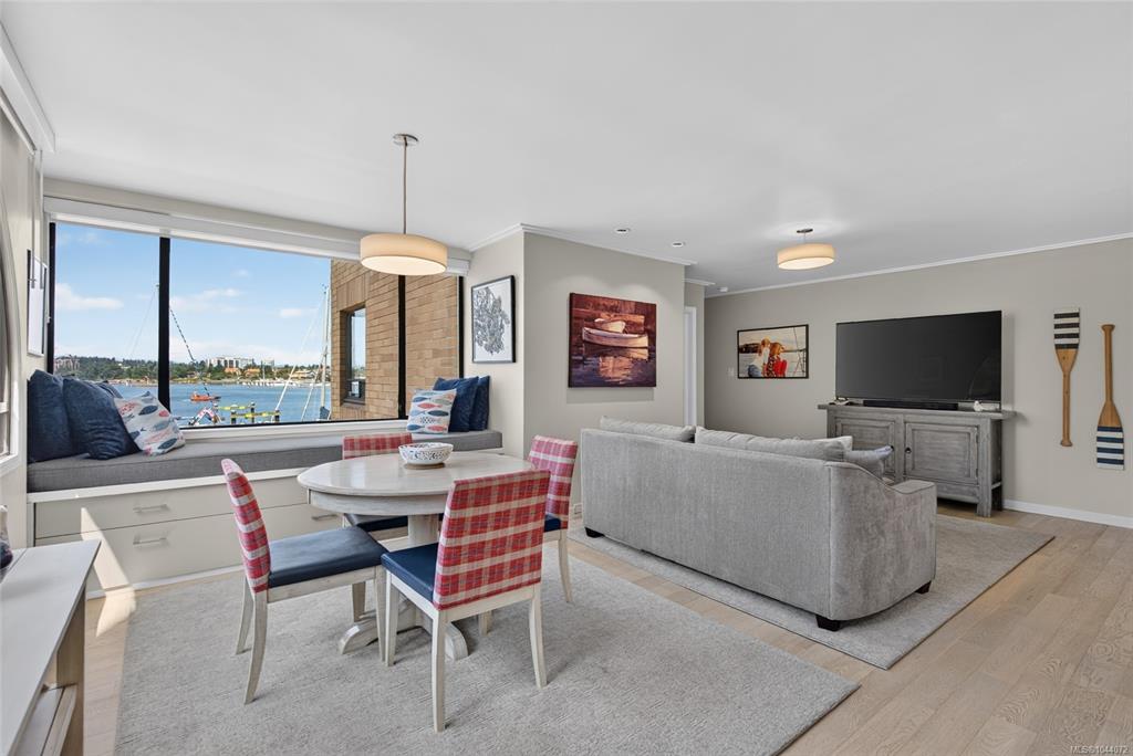 Fourth View of 640 Montreal St, Victoria, BC, V8V 1Z8