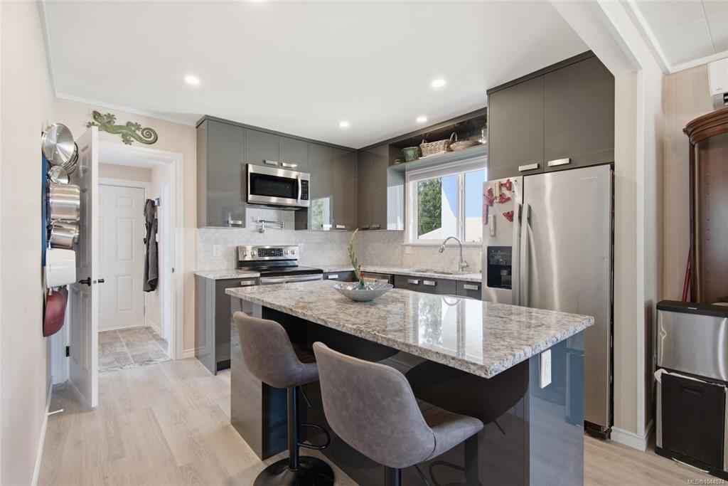 Third View of 4752 Gertrude St, Port Alberni, BC, V9Y 6K5