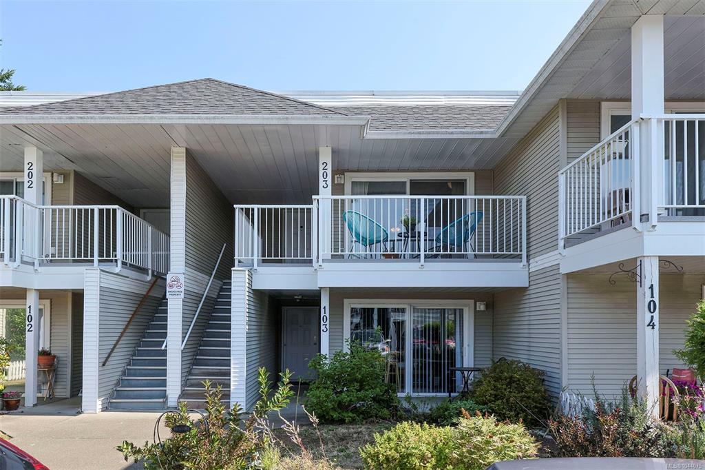 Second View of 130 Back Rd, POPLAR PLACE, Courtenay, BC, V9N 3W6