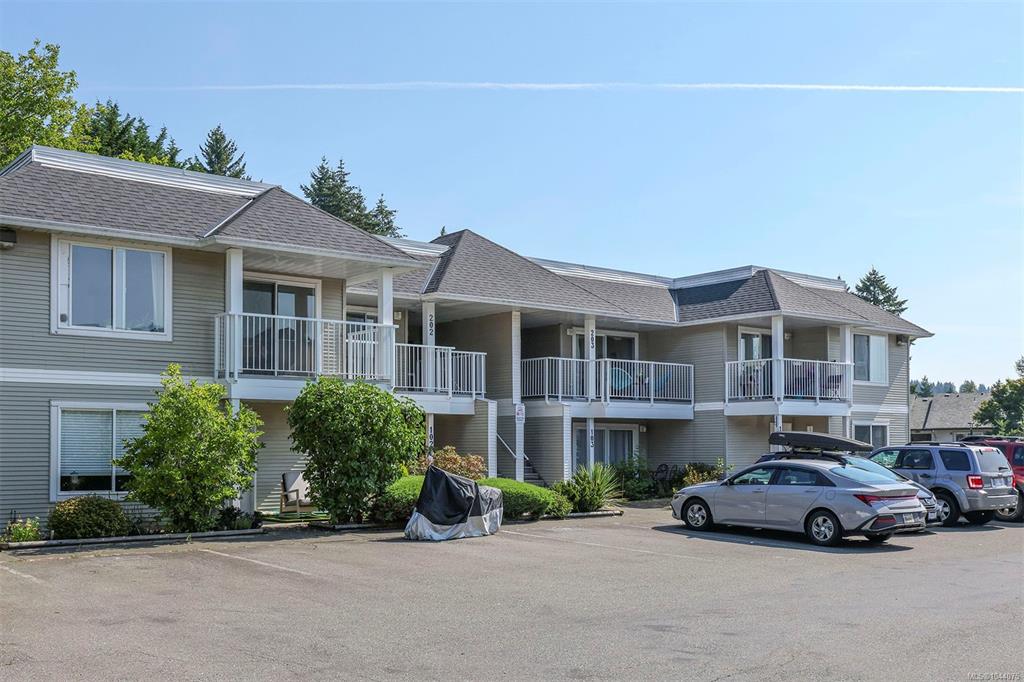 Third View of 130 Back Rd, POPLAR PLACE, Courtenay, BC, V9N 3W6