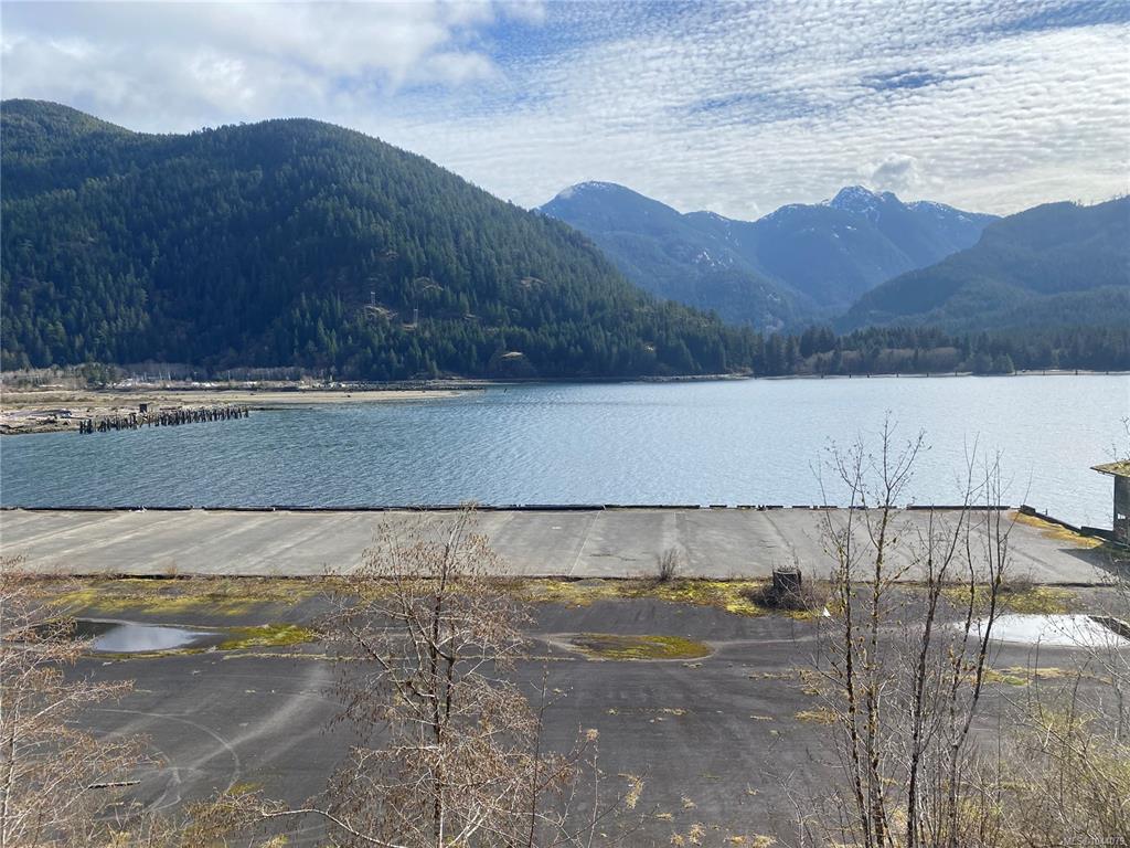 555 Maquinna Dr S, 1044079, BC,