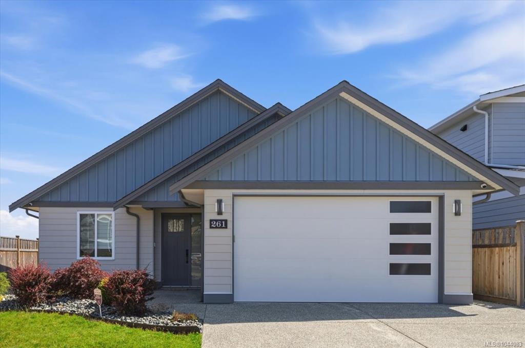 Third View of 261 Dunbar Way, Parksville, BC, V9P 0G6