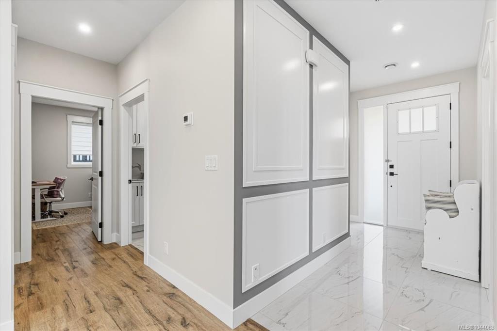Fifth View of 261 Dunbar Way, Parksville, BC, V9P 0G6