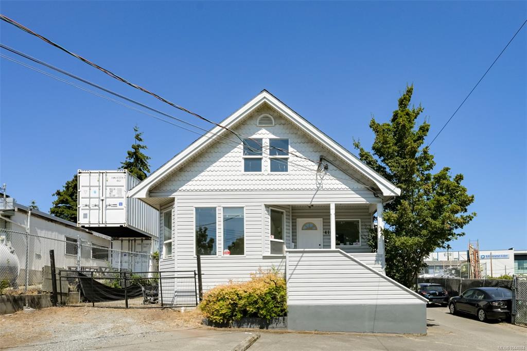 418 Alpha Terr, 1044084, BC,
