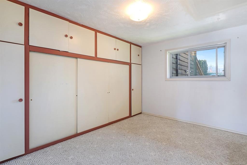 Fifth View of 2780 Dunsmuir Ave, Cumberland, BC, V0R 1S0