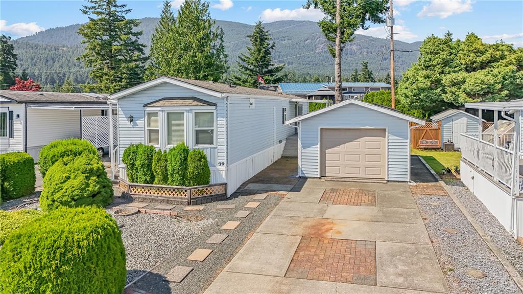 Second View of 2301 Arbot Rd, Wish-Sha Mobile Home Park, Nanaimo, BC, V9R 6S7