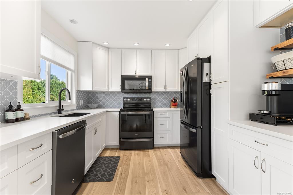 Fourth View of 604 Galerno Rd, Campbell River, BC, V9W 5Y2