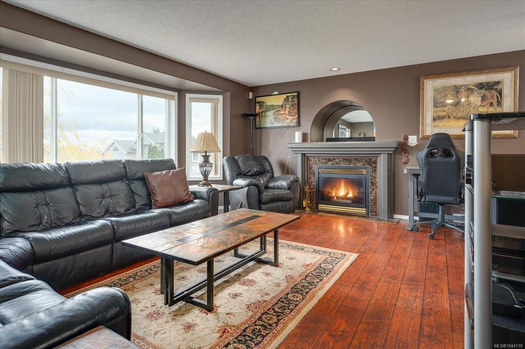 849 Inez Pl, 1044118, BC,